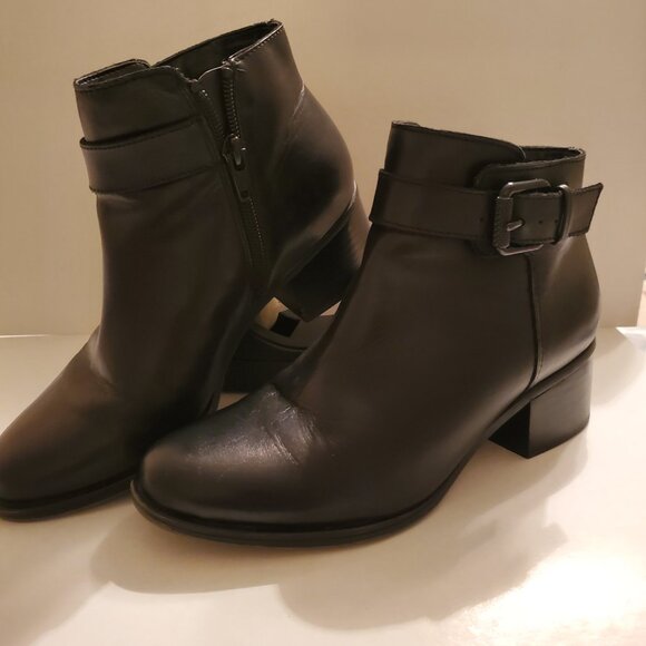NATURALIZER Black Ankle boots Chunky Heel 1.7" high Size 5.5M. - Picture 11 of 12